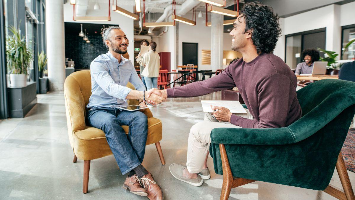 Become an Award Winning Recruiter Hero