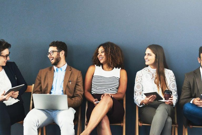 Best Candidate Sourcing Tools for Recruiters