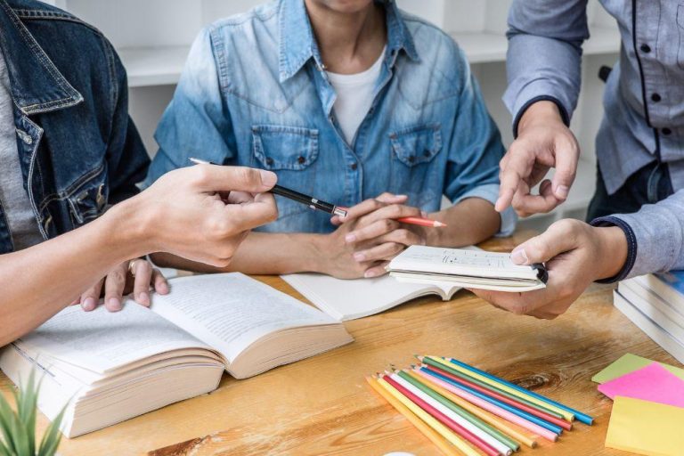 Your K-12 Recruiting Questions: Answered!