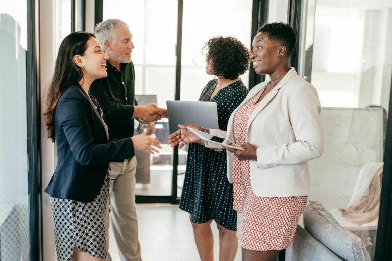 How to Organize a Virtual Career Fair in the Hybrid Era
